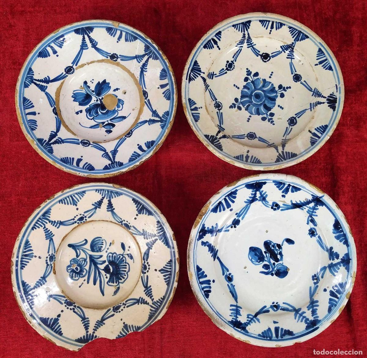 Antig&uuml;edades: 4 ANTIGUOS PLATOS EN CER&Aacute;MICA CATALANA. DE ESTILO ARRACADA. ESMALTE BLANCO Y AZUL. ESPA&Ntilde;A. XVIII