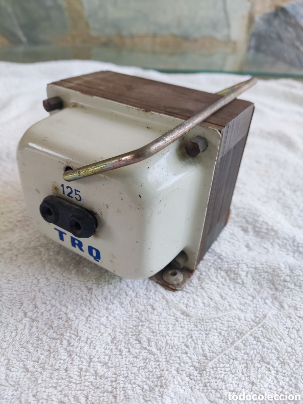 Antig&uuml;edades: Transformador 125v a 220v - Foto 1