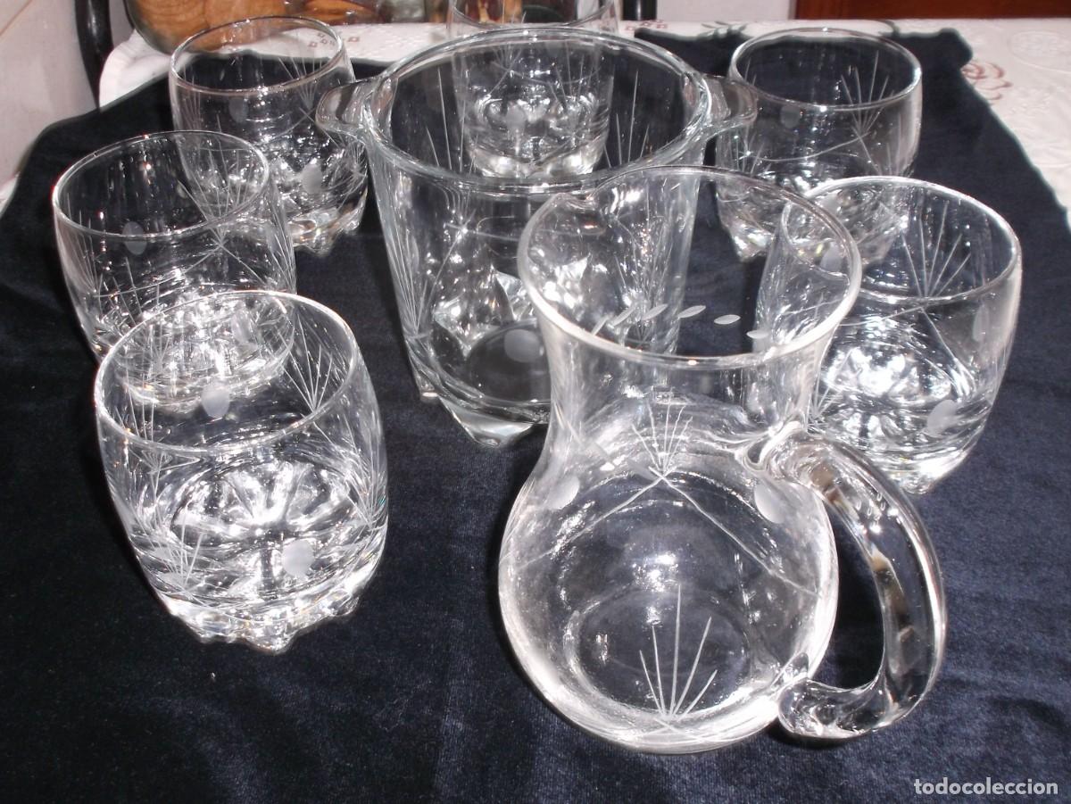 Antig&uuml;edades: seis vasos+cubitera y jarra de agua de cristal de roca de los a&ntilde;os 60