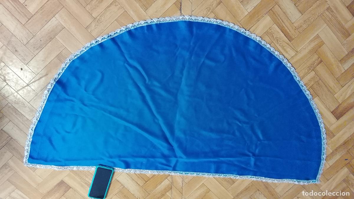 Antig&uuml;edades: 147 X 76 CM MANTO AZUL PARA VIRGEN INMACULADA DE VESTIR CON ENCAJE PLATEADO , SEMANA SANTA