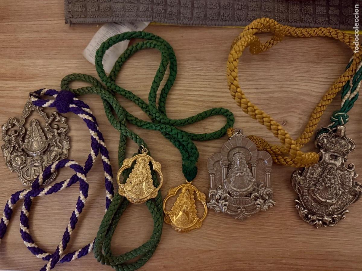 Antig&uuml;edades: Medallas hermandades virgen del Rocio