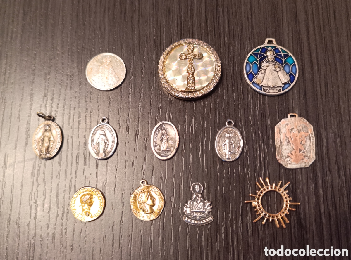Antig&uuml;edades: Lote 12 Objetos Art&iacute;culos Eclesi&aacute;sticos - Foto 1