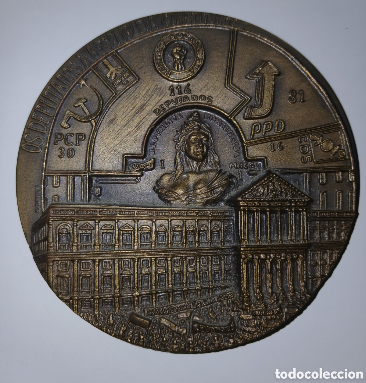 Antig&uuml;edades: Medalla 348 gr. Bronce Primeras Elecciones Democr&aacute;ticas Portugal 1975 - A. Canedo - Numerada
