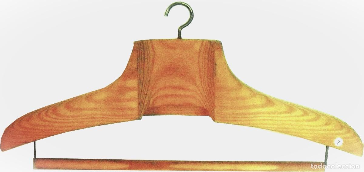 Antiquit&eacute;s: Percha de madera antigua en Portugal, a&ntilde;os 50/60 - n&ordm; 7