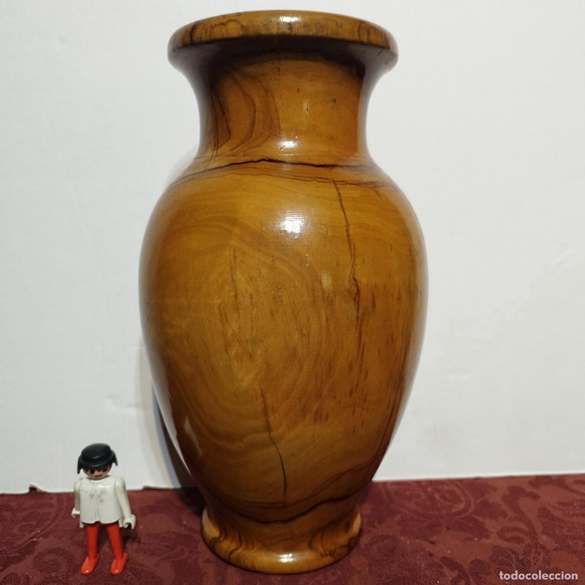Antig&uuml;edades: JARRON TORNEADO DE MADERA DE OLIVO PULIDO