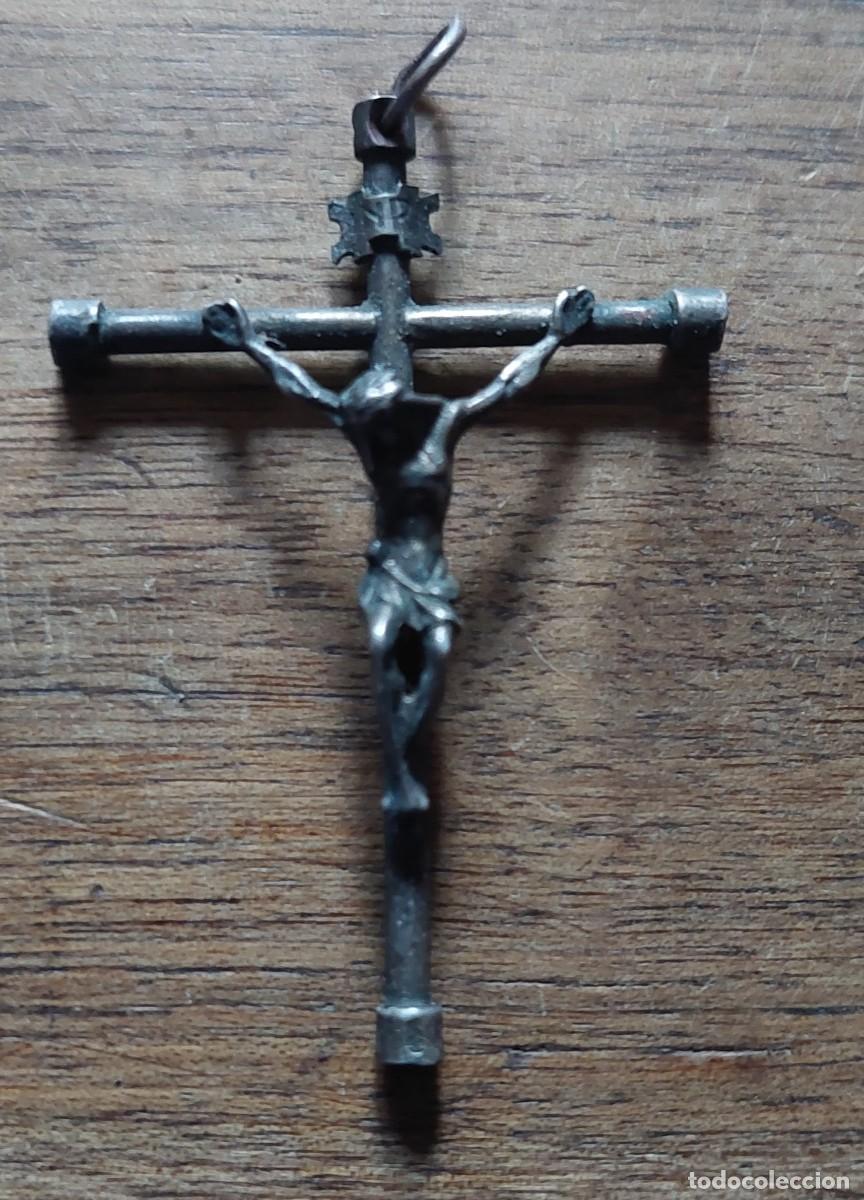 Antig&uuml;edades: Antiguo crucifijo en plata