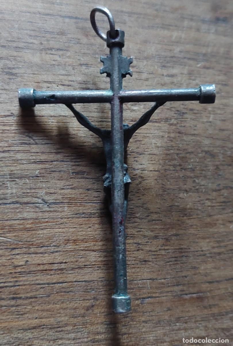 Antig&uuml;edades: Antiguo crucifijo en plata - Foto 2