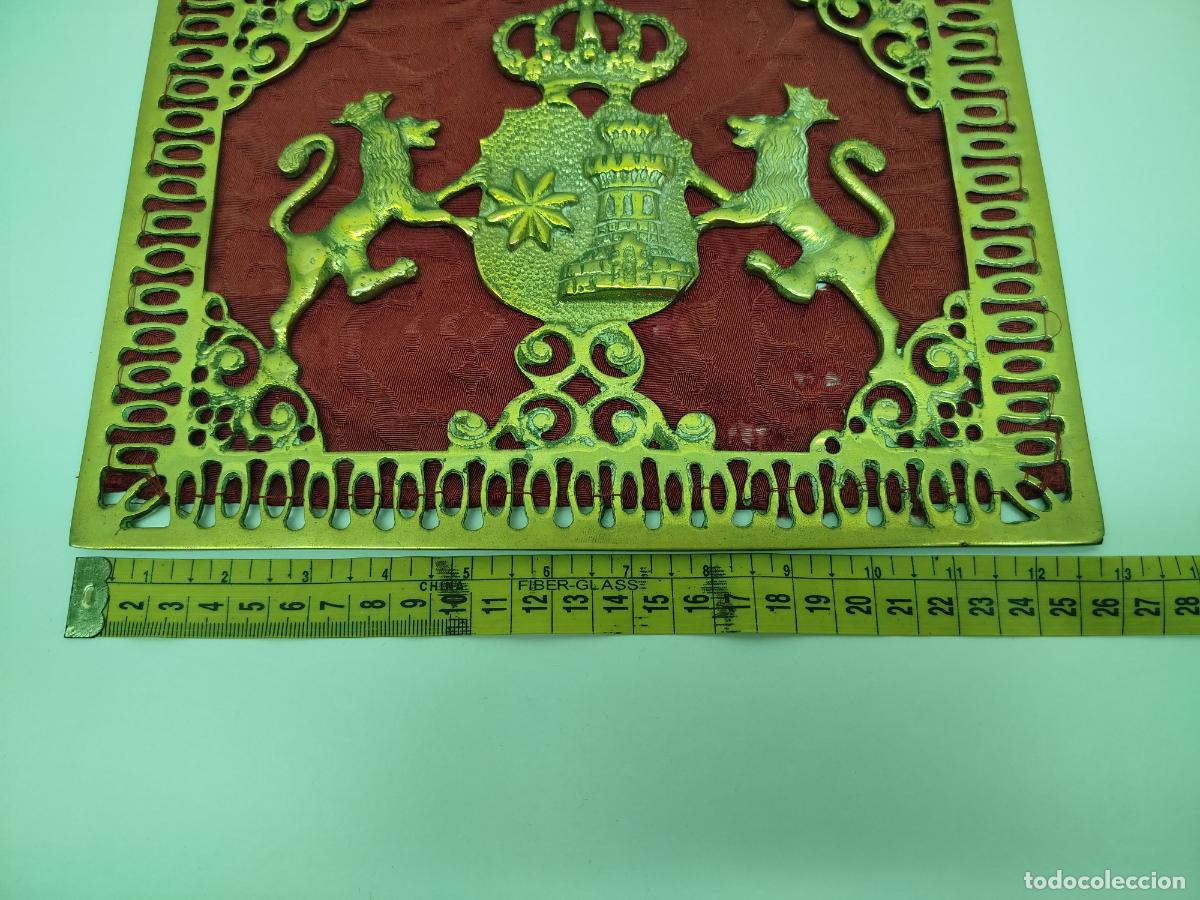 Antig&uuml;edades: ESCUDO INSTITUCIONAL DE CANARIAS EN BRONCE - Foto 2