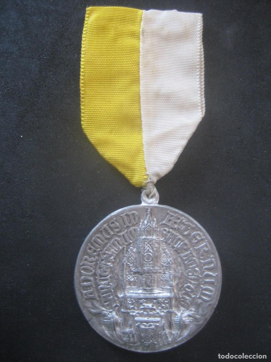 Antig&uuml;edades: MEDALLA RELIGIOSA CONGRESO EUCARISTICO DIOCESANO. BARCELONA 1944