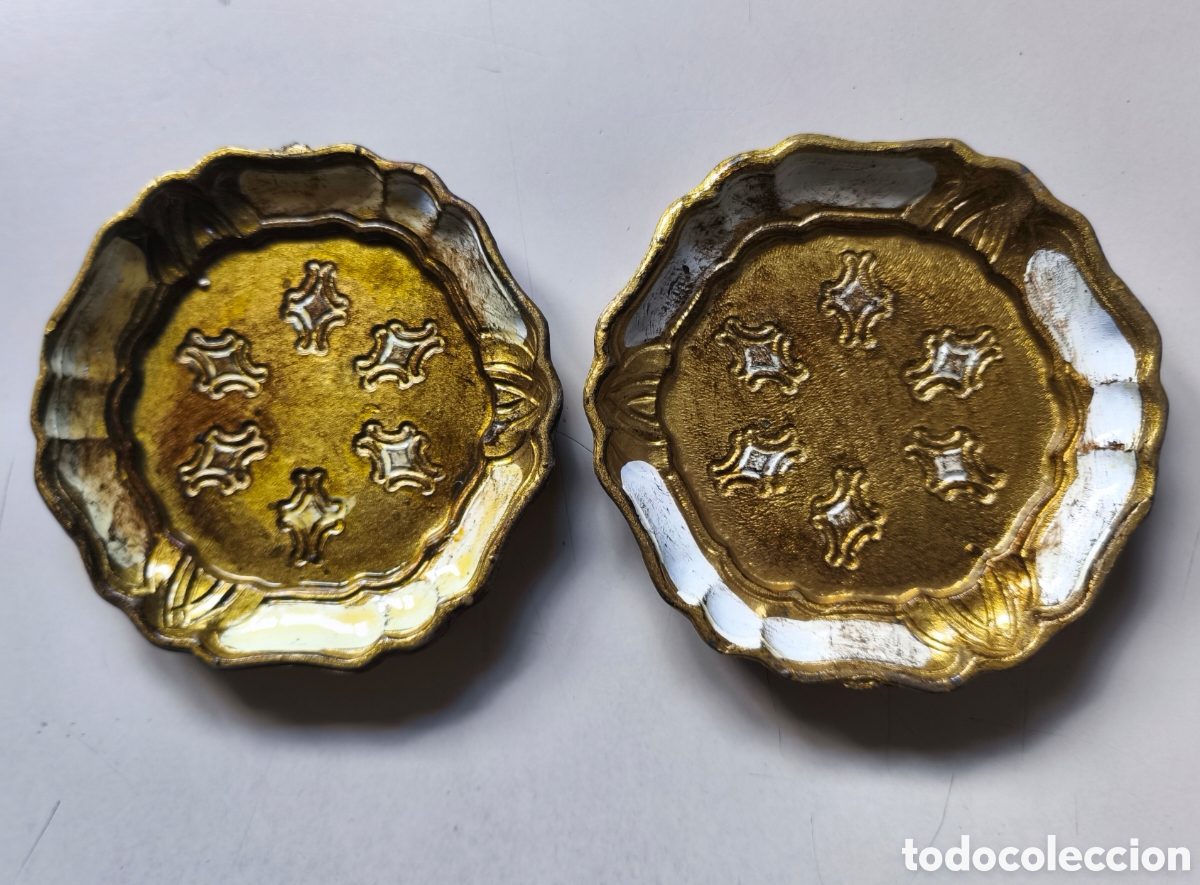 Antig&uuml;edades: 2 antiguas peque&ntilde;as bandejas Florentinas
