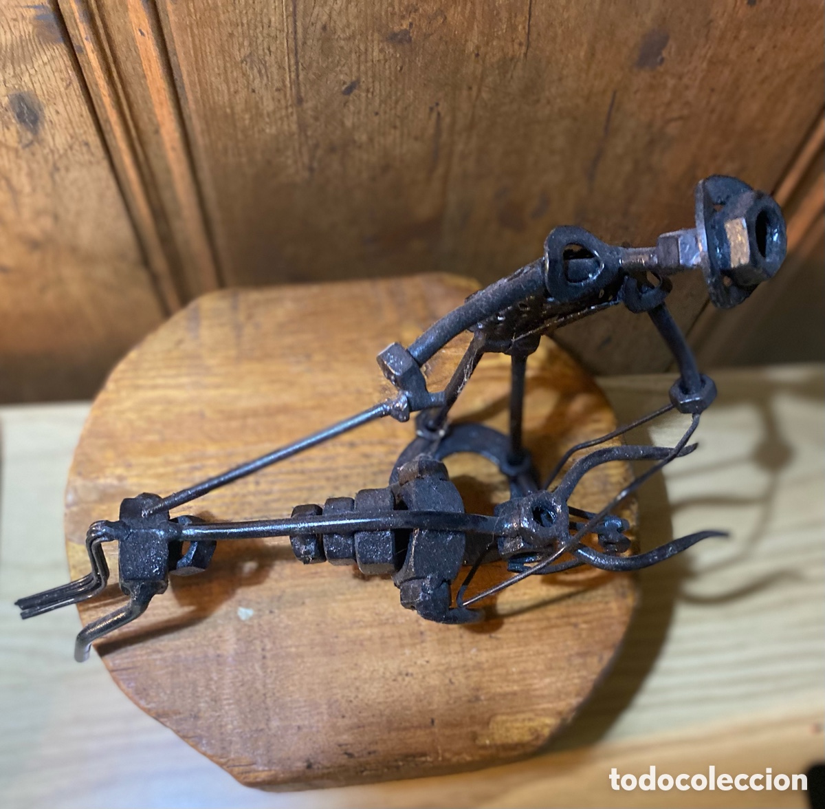 Antig&uuml;edades: Figura de torero con toro en hierro - Foto 4