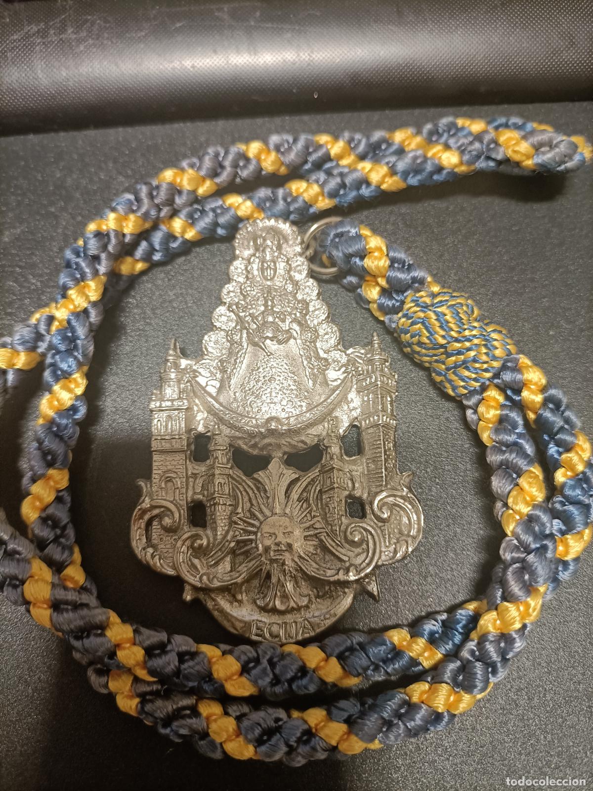 Antig&uuml;edades: PRECIOSA MEDALLA HERMANDAD DEL ROCIO DE ECIJA SEVILLA