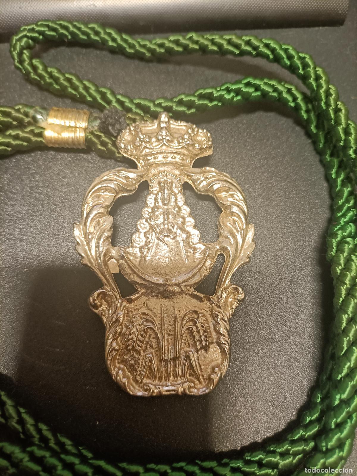 Antig&uuml;edades: PRECIOSA MEDALLA HERMANDAD DEL ROCIO DE ISLA MAYOR