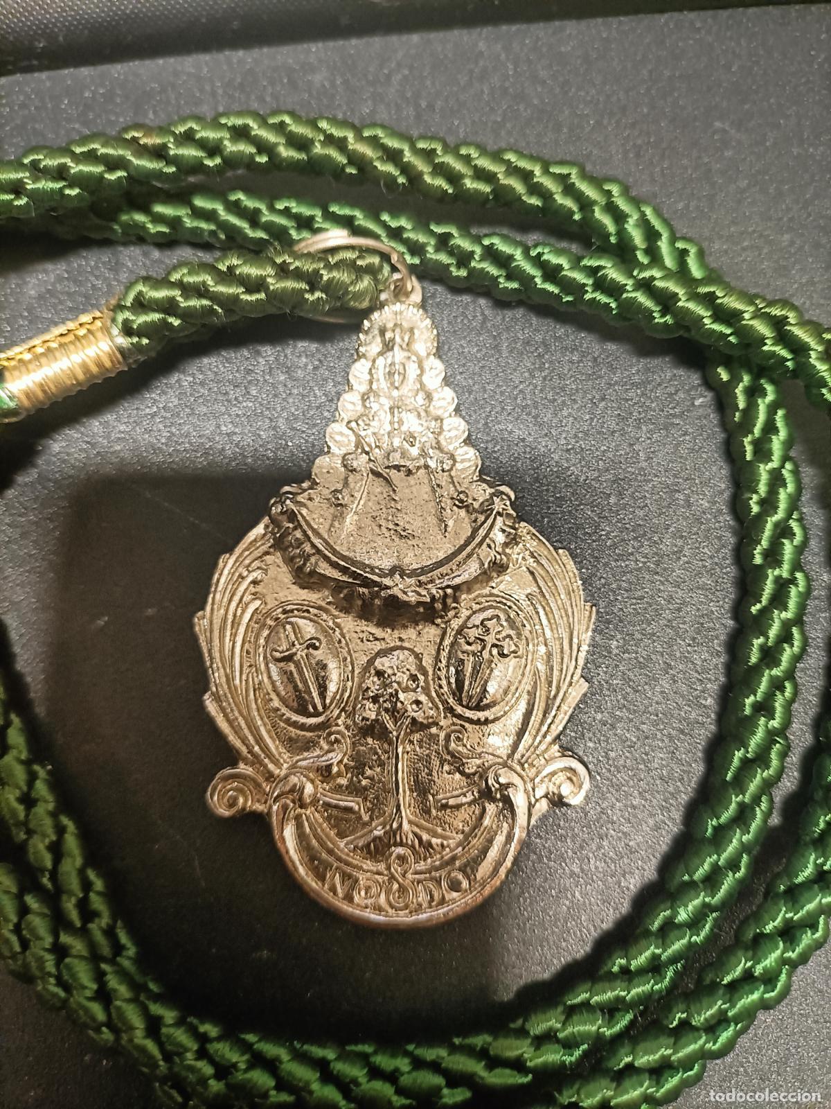 Antig&uuml;edades: PRECIOSA MEDALLA HERMANDAD DEL ROCIO DE HINOJOS