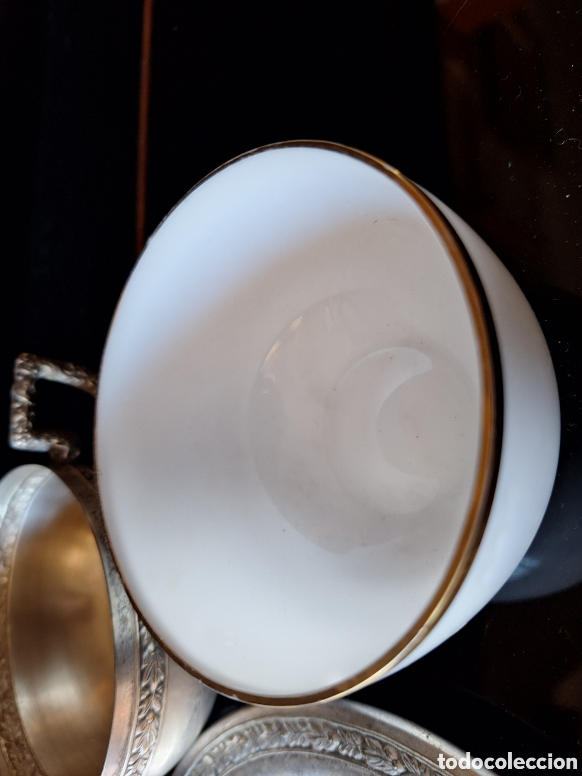 Antig&uuml;edades: Taza plateada y opalina - Foto 4