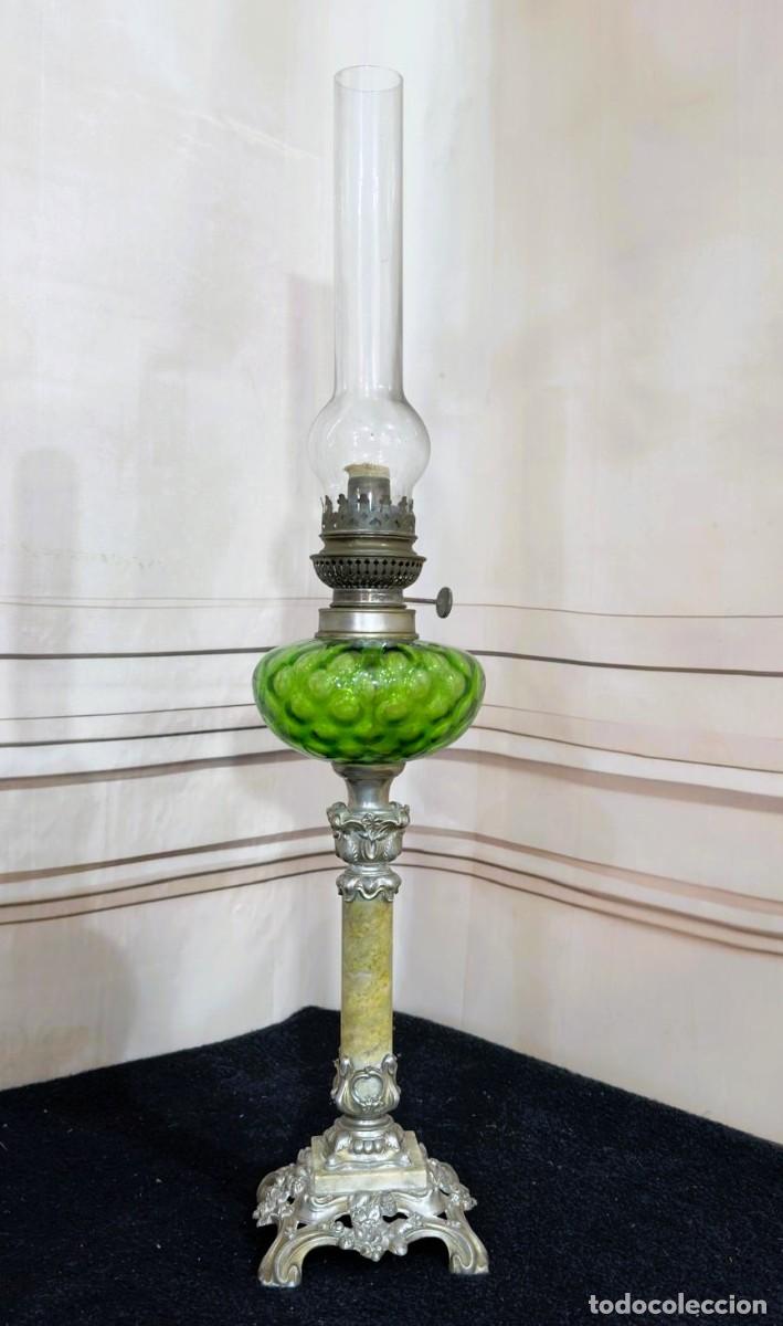 Antig&uuml;edades: Antigua L&aacute;mpara Quinqu&eacute; de Vidrio Verde y Bronce de Queroseno Augusta Brenner Bruxelles,