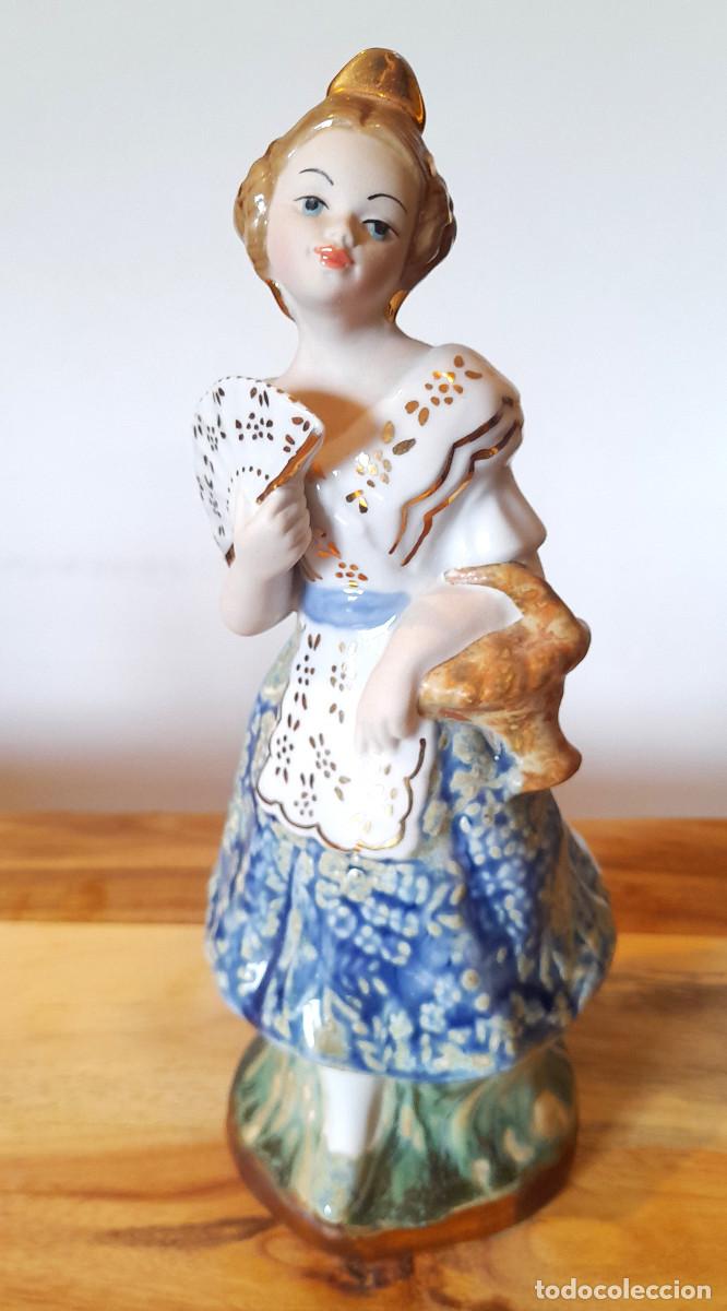 Antig&uuml;edades: Pareja de valencianos Porcelana ARMAN