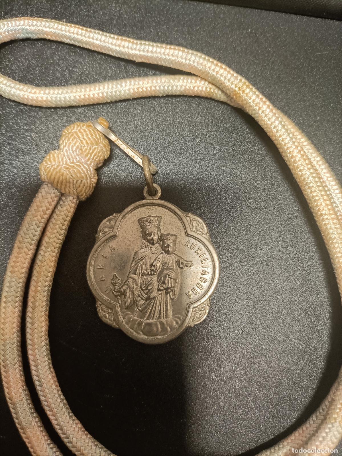Antig&uuml;edades: ANTIGUA MEDALLA RELIGIOSA MARIA AUXILIADORA Y CORAZON DE JESUS