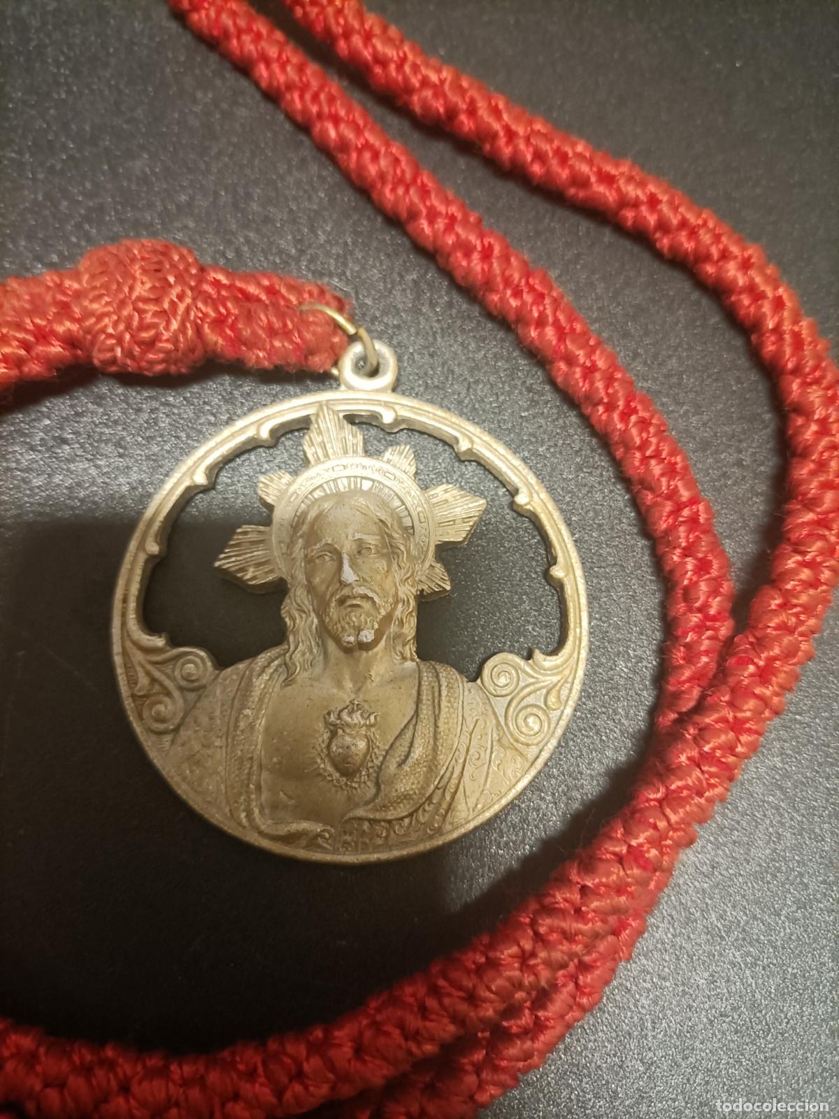 Antig&uuml;edades: ANTIGUA MEDALLA RELIGIOSA cofrad&iacute;a del sagrado corazon de jesus parroquia de la concepcion sevilla