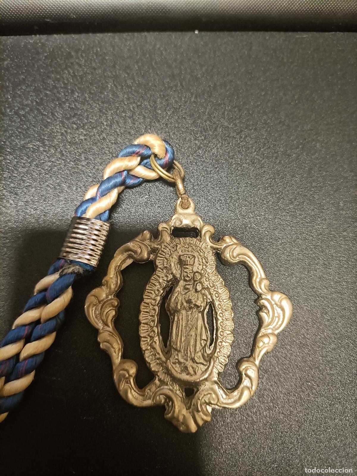 Antig&uuml;edades: ANTIGUA MEDALLA RELIGIOSA VIRGEN DEL ROSARIO SANTAS PATRONAS SEVILLA