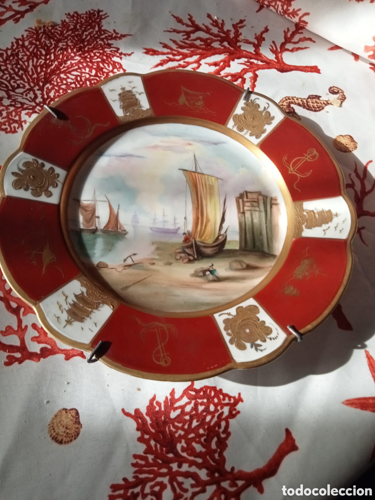 Antig&uuml;edades: Plato de Porcelana Checoslovaquia con Figuras de Barcos
