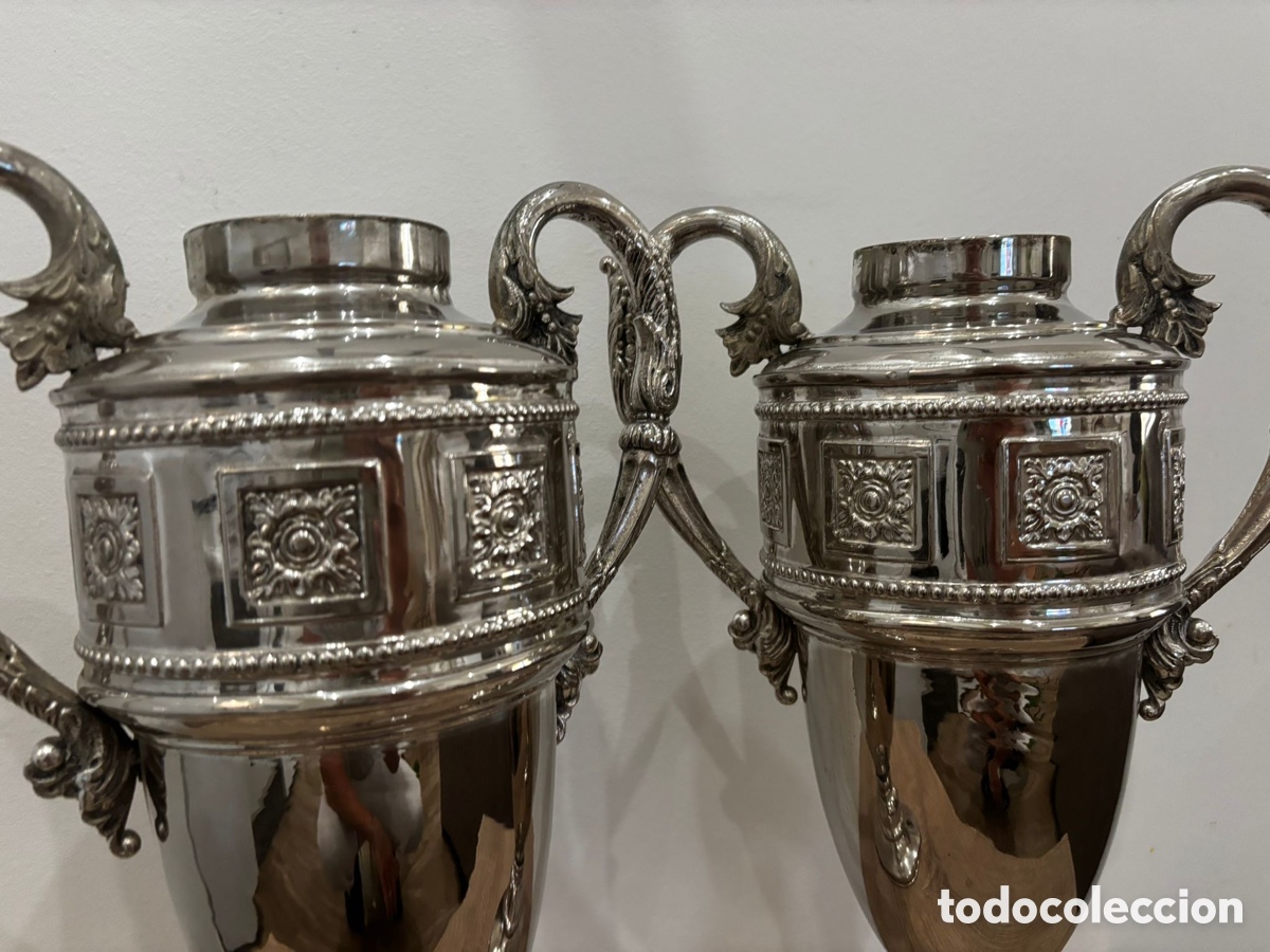 Antig&uuml;edades: Pareja jarras plateadas - Foto 4
