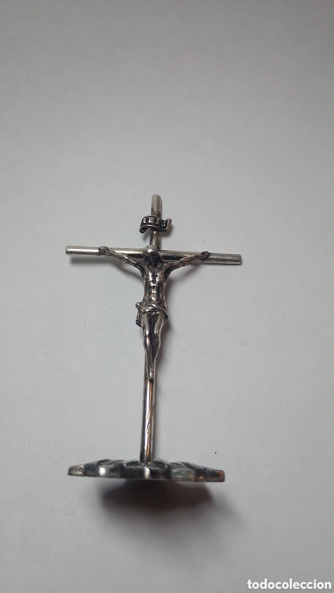 Antig&uuml;edades: Cristo de plata de tama&ntilde;o peque&ntilde;o