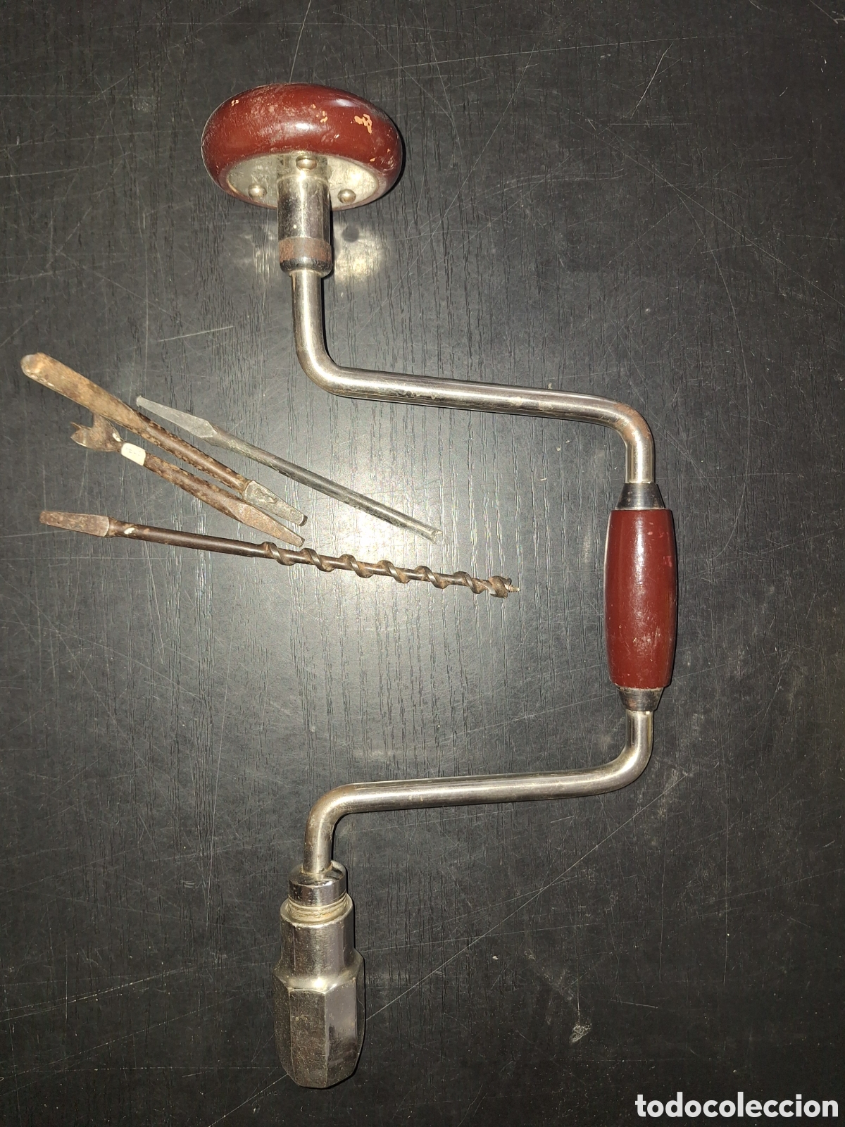 Antiquit&eacute;s: Taladro manual antiguo. Berbiqui