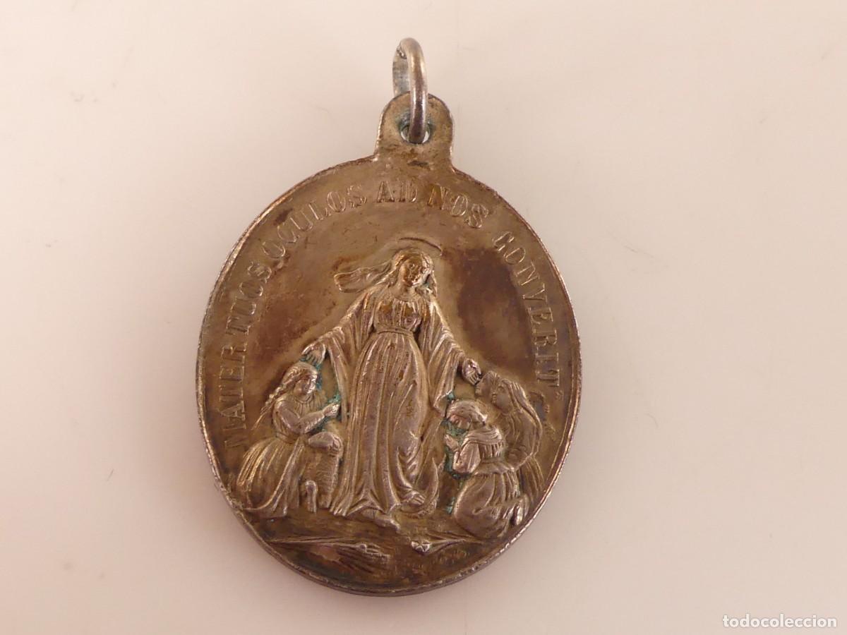 Antig&uuml;edades: MEDALLA RELIGIOSA &ndash; HIJAS DE LA INMACULADA CONCEPCION
