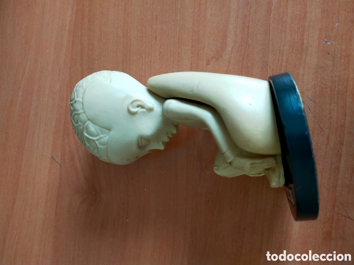 Antig&uuml;edades: Figura de resina humanoide - Foto 3