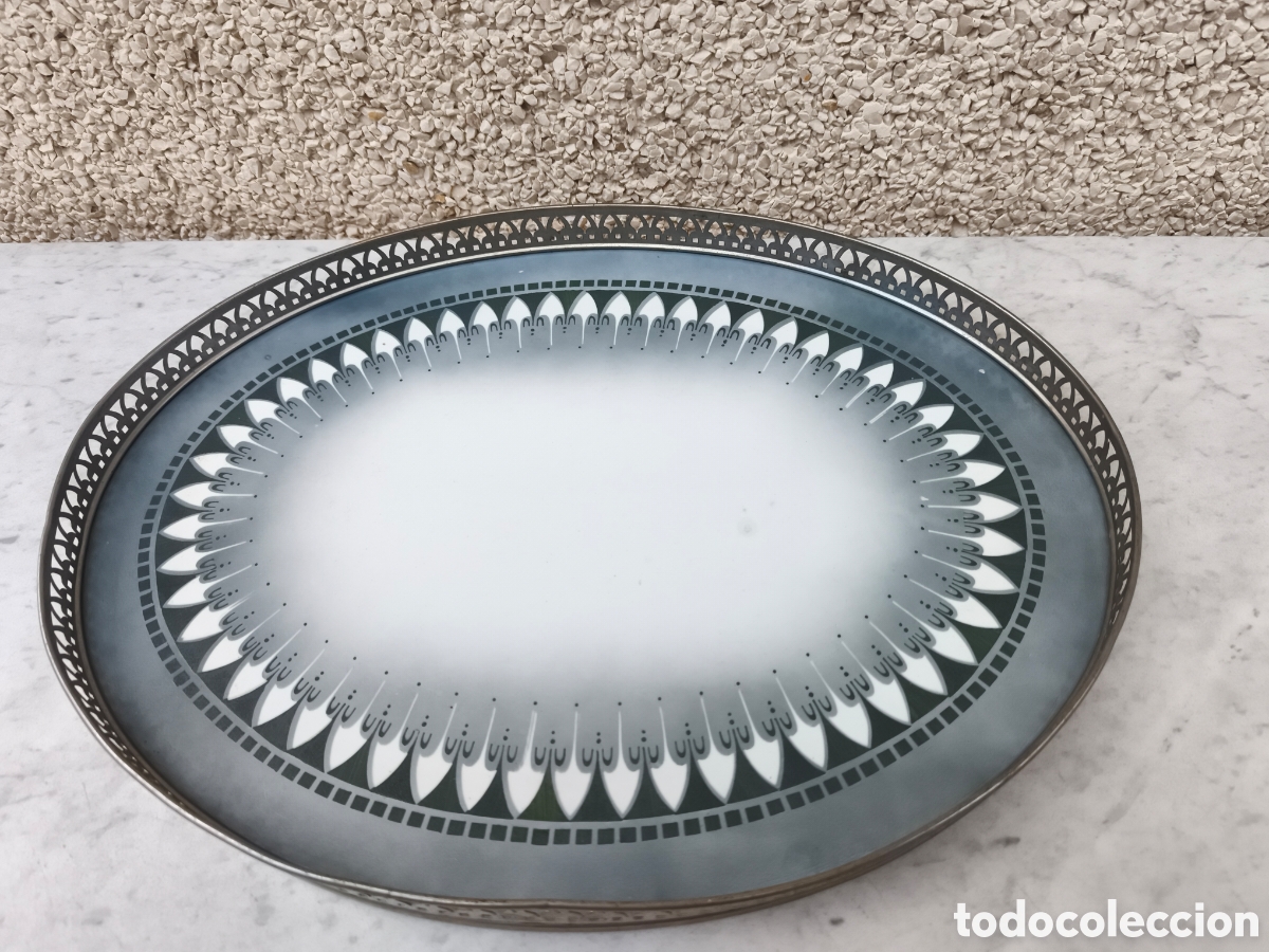 Antig&uuml;edades: Espectacular bandeja de porcelana may&oacute;lica