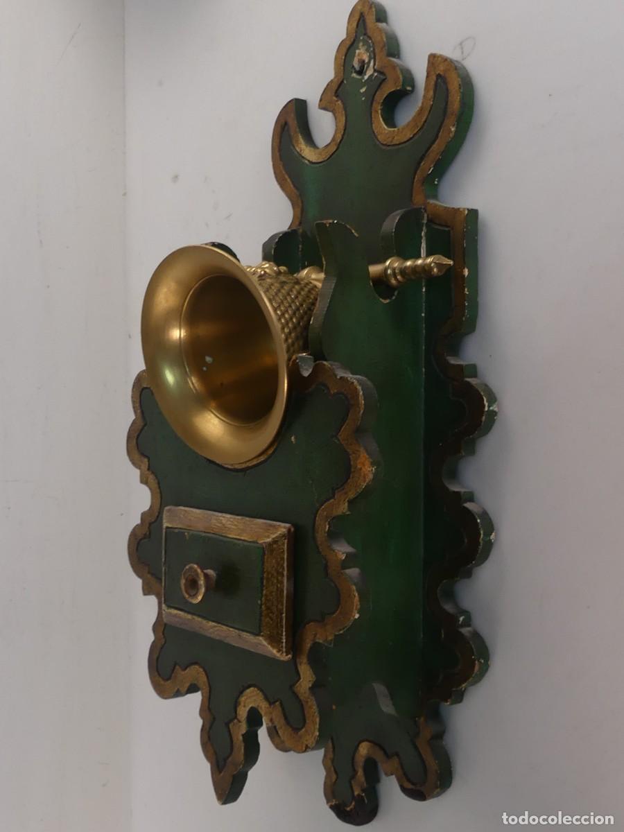 Antiquit&auml;ten: Mortero Almirez de Bronce con Soporte de Madera de Pared Excelente Objeto de decoraci&oacute;n rustica
