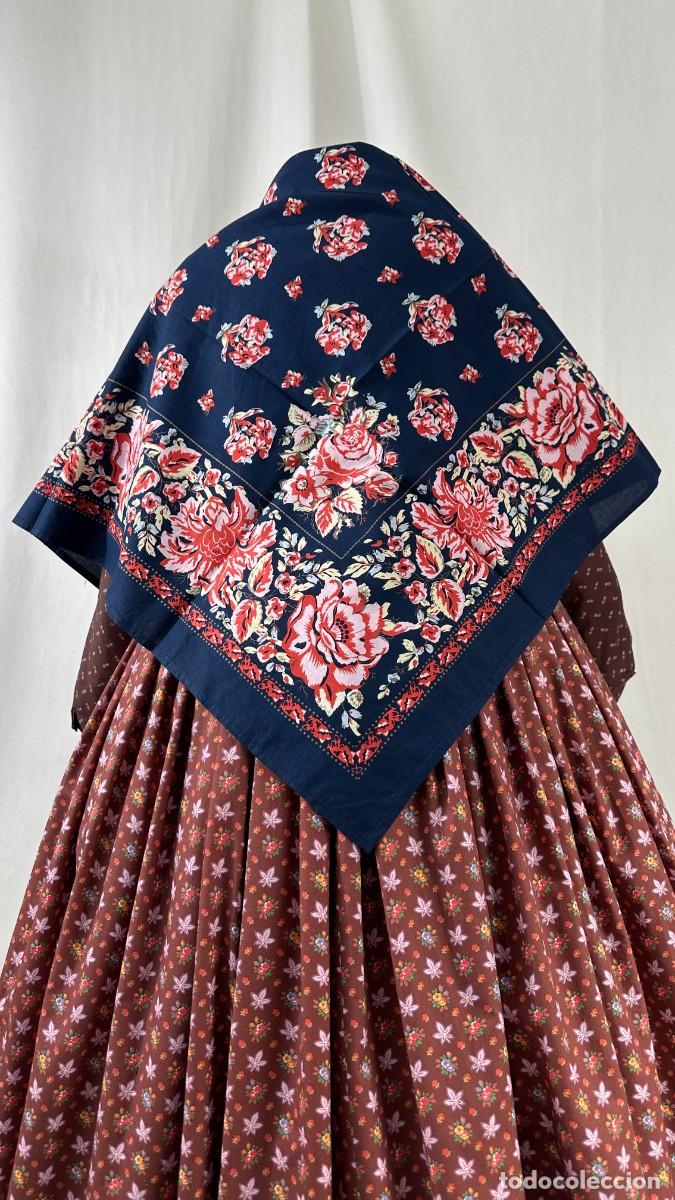 Antig&uuml;edades: Indiana azul estampada. 120 cm