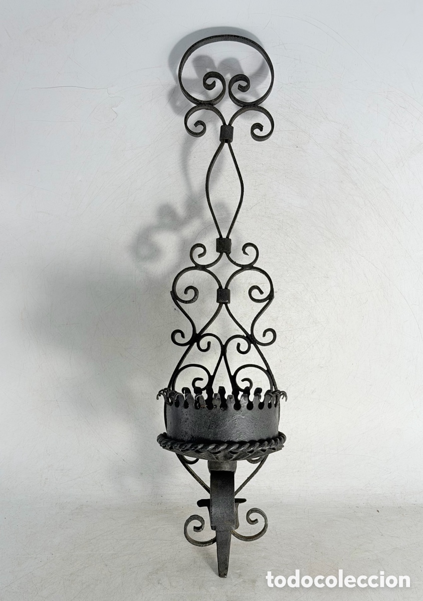 Antiguidades: Antigua Candelabro de Forja