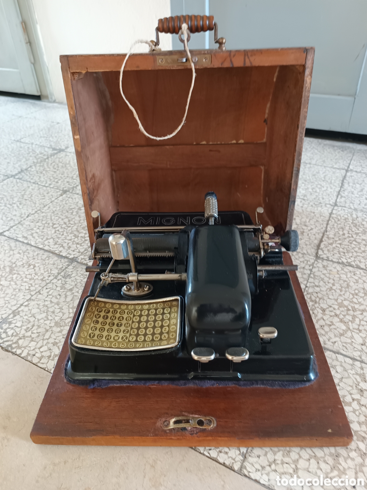 Oggetti Antichi: MACCHINA PER SCRIVERE MIGNON 4.