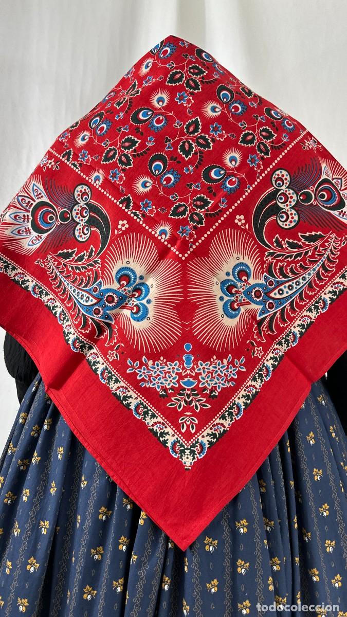 Antig&uuml;edades: Indiana roja estampada