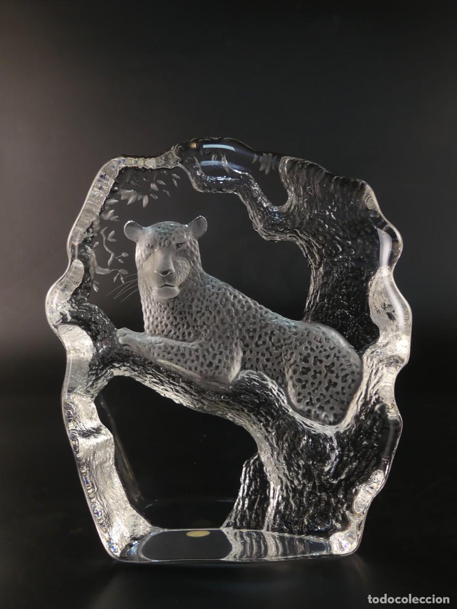 Antiguidades: PRECIOSA FIGURA TALLADA DE CRISTAL PISAPAPELES PROBABLEMENTE DE Mats JONASSON