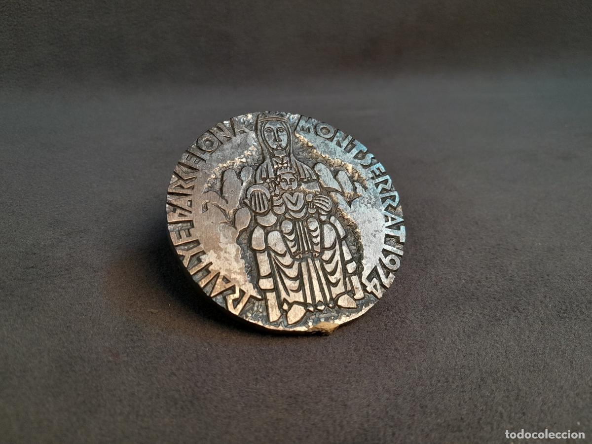 Antig&uuml;edades: M-2216. MEDALLA BA&Ntilde;ADA EN PLATA CONMEMORATIVA DEL RALLYE BARCELONA-MONTSERRAT. A&Ntilde;O 1974