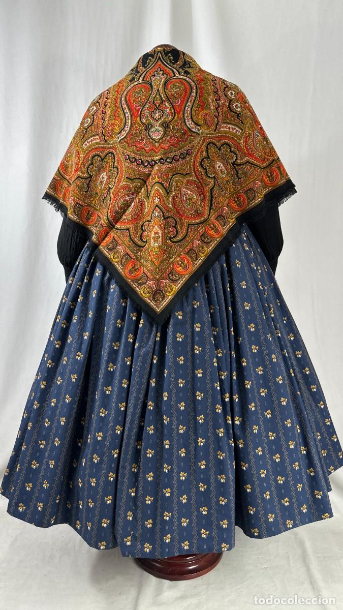 Antig&uuml;edades: Pa&ntilde;uelo de lana estampado. 110 cm. - Foto 6