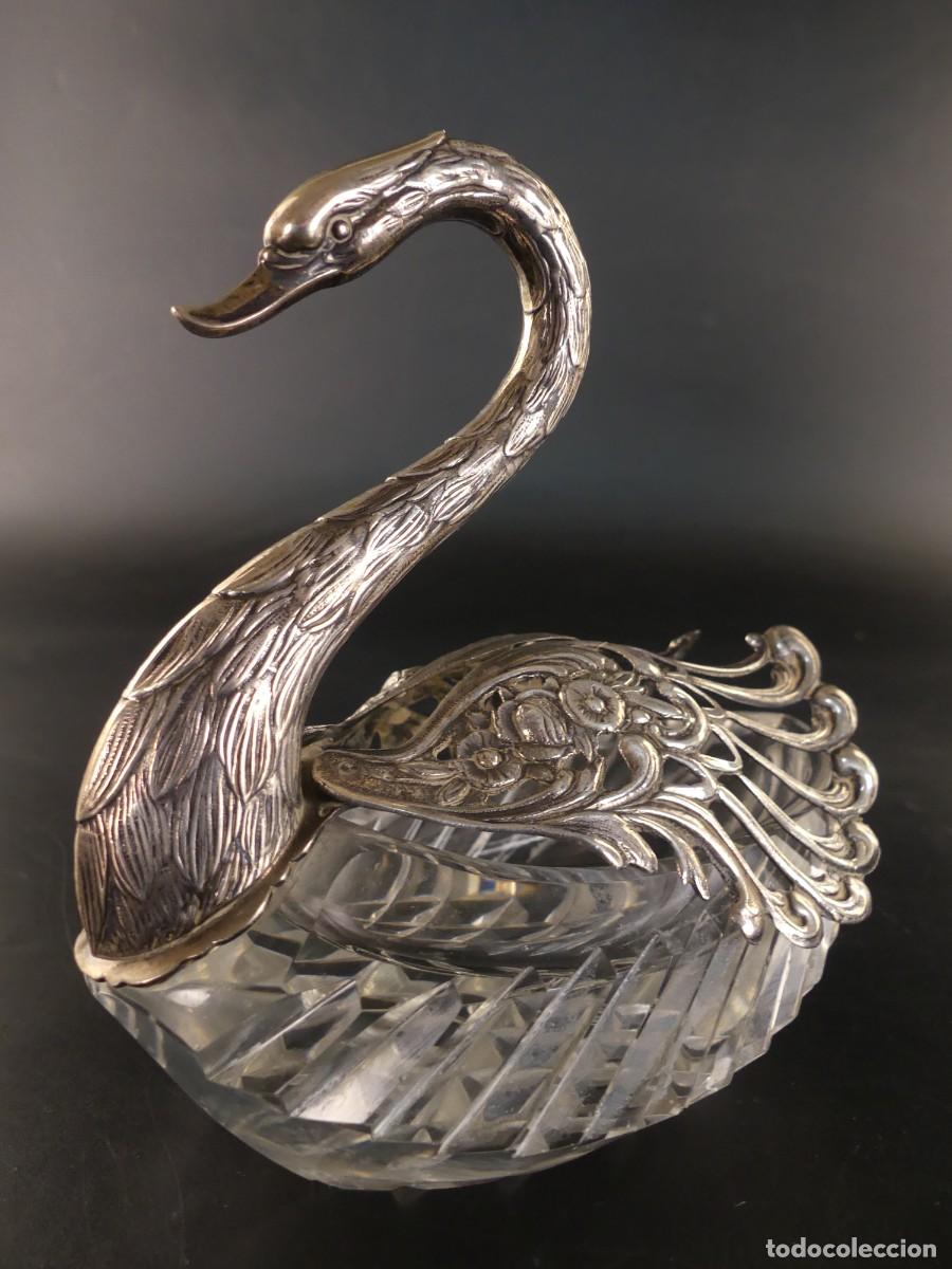 Oggetti Antichi: SALERO FORMA DE CISNE DE CRISTAL Y METAL