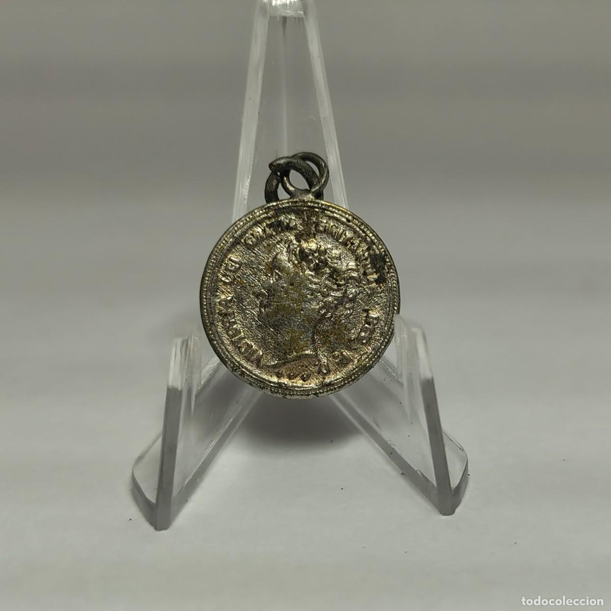 Antig&uuml;edades: MEDALLA / COLGANTE: Victoria de Gracia Britannia. M316