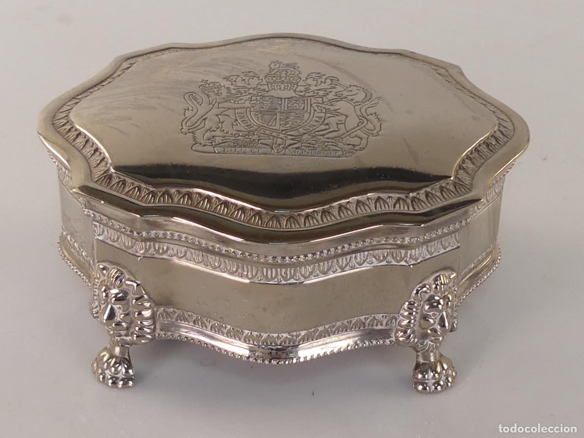 Antiguidades: PRECIOSA CAJA JOYERO DE METAL FORRADA POR DENTRO CON TERCIOPELO