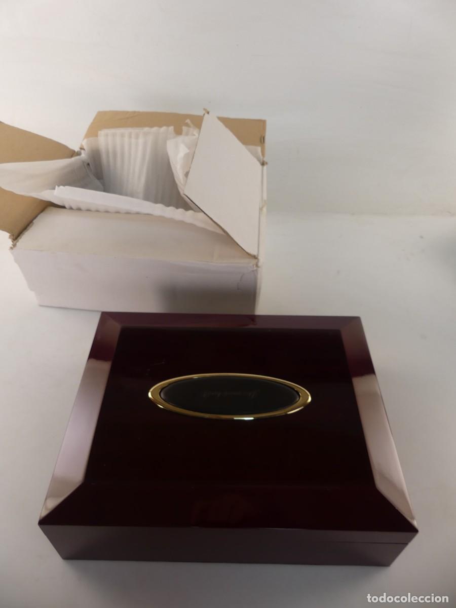 Antiquit&eacute;s: PRECIOSA CAJA JOYERO NUEVA