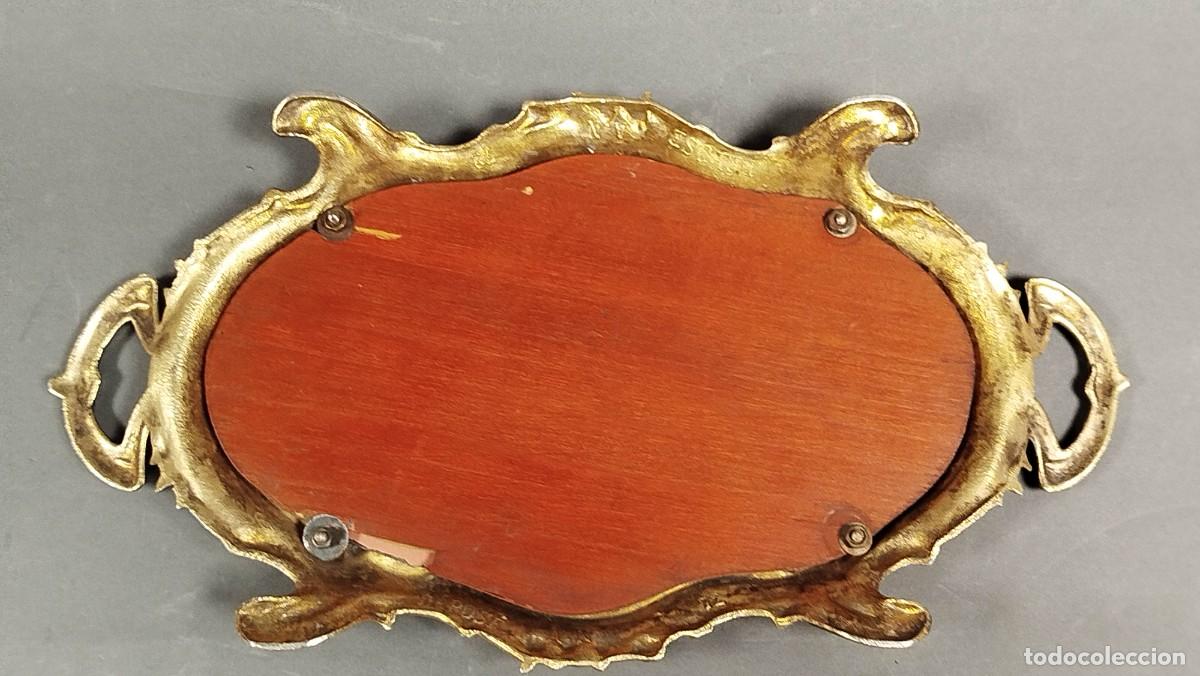 Antig&uuml;edades: BANDEJA CENTRO DE MESA LATON FUNDIDO - Foto 8
