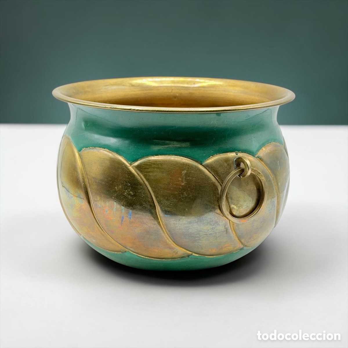Antiques: Gran Jardinera Modernista de Lat&oacute;n