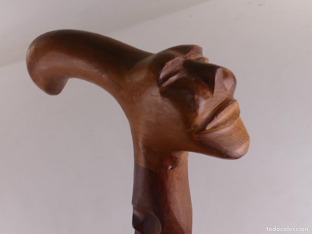 Antig&uuml;edades: BONITO BASTON DE MADERA MANGO DE MADERA OBJETO DE COLECCI&Oacute;N