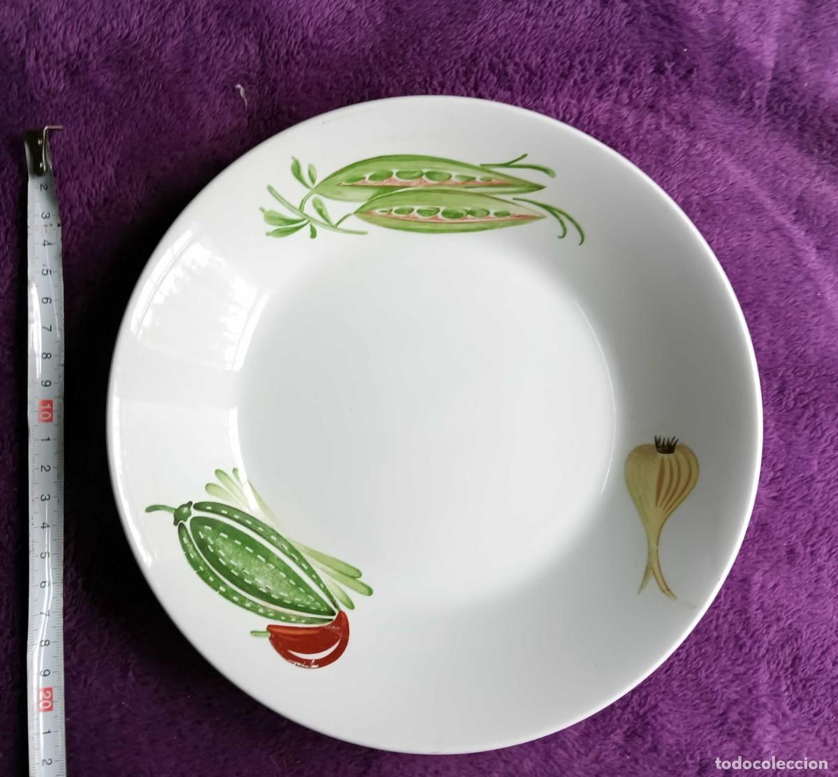 Antig&uuml;edades: PLATO HONDO VINTAGE PONTESA CHINAMODA - MOTIVOS DE VERDURAS - MADE IN SPAIN