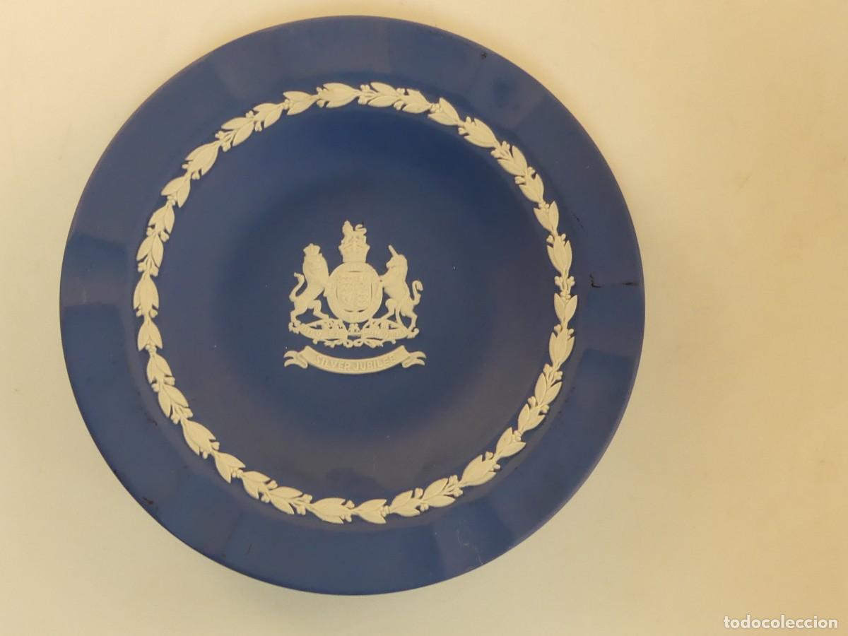 Oggetti Antichi: PRECIOSO PLATO INGLES DE PORCELANA MARCA WEDGWOOD