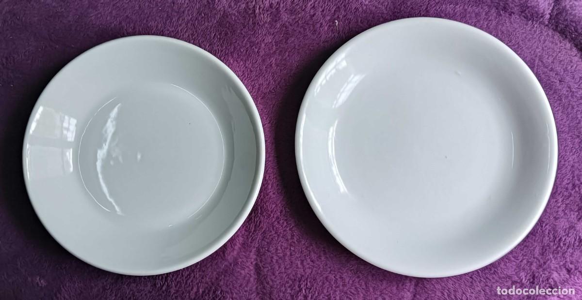 Antig&uuml;edades: 2 platos vintage La Pajarita a&ntilde;os 60 &ndash; porcelana blanca &ndash; un llano y un hondo
