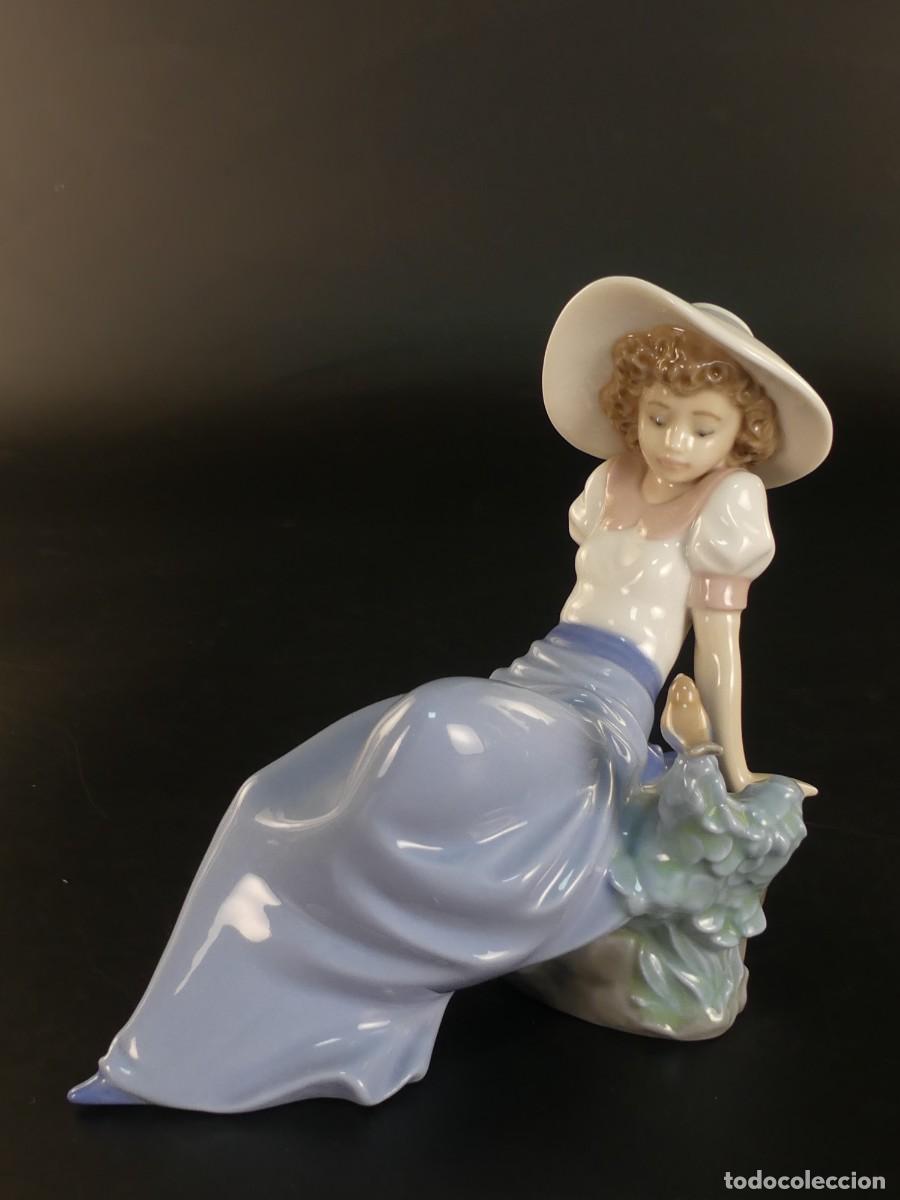 Antiquit&eacute;s: BONITA FIGURA DE PORCELANA NAO DE LLADRO